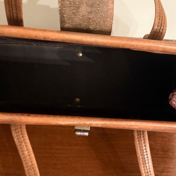 Vintage Tan Floral Satchel - Picture 2 of 5